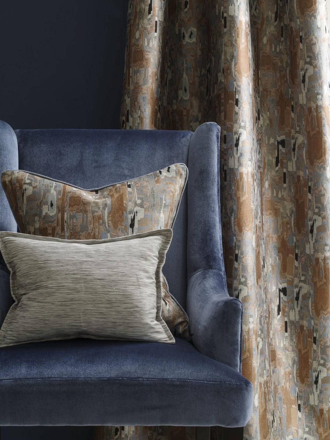 Cascade Metallic Gold Linen Fringe Cushion