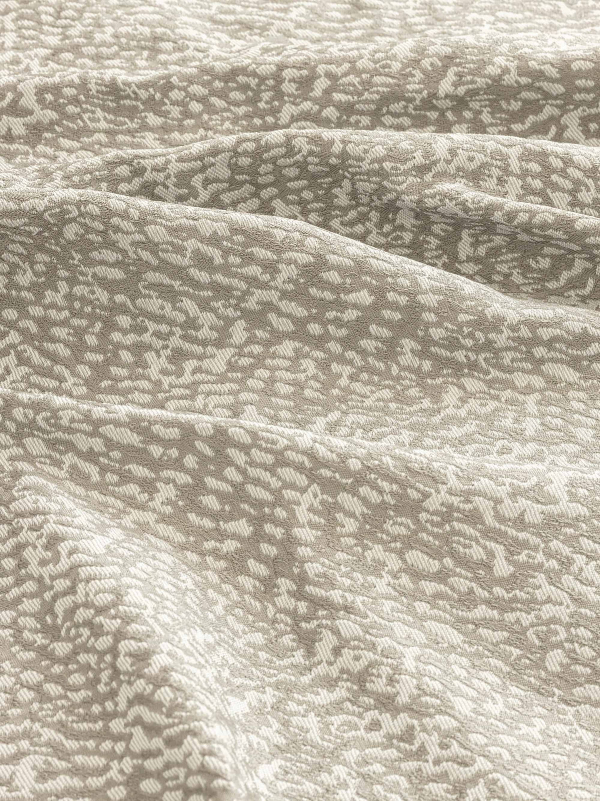 Coral Fabric – Cloud (CRAL03)