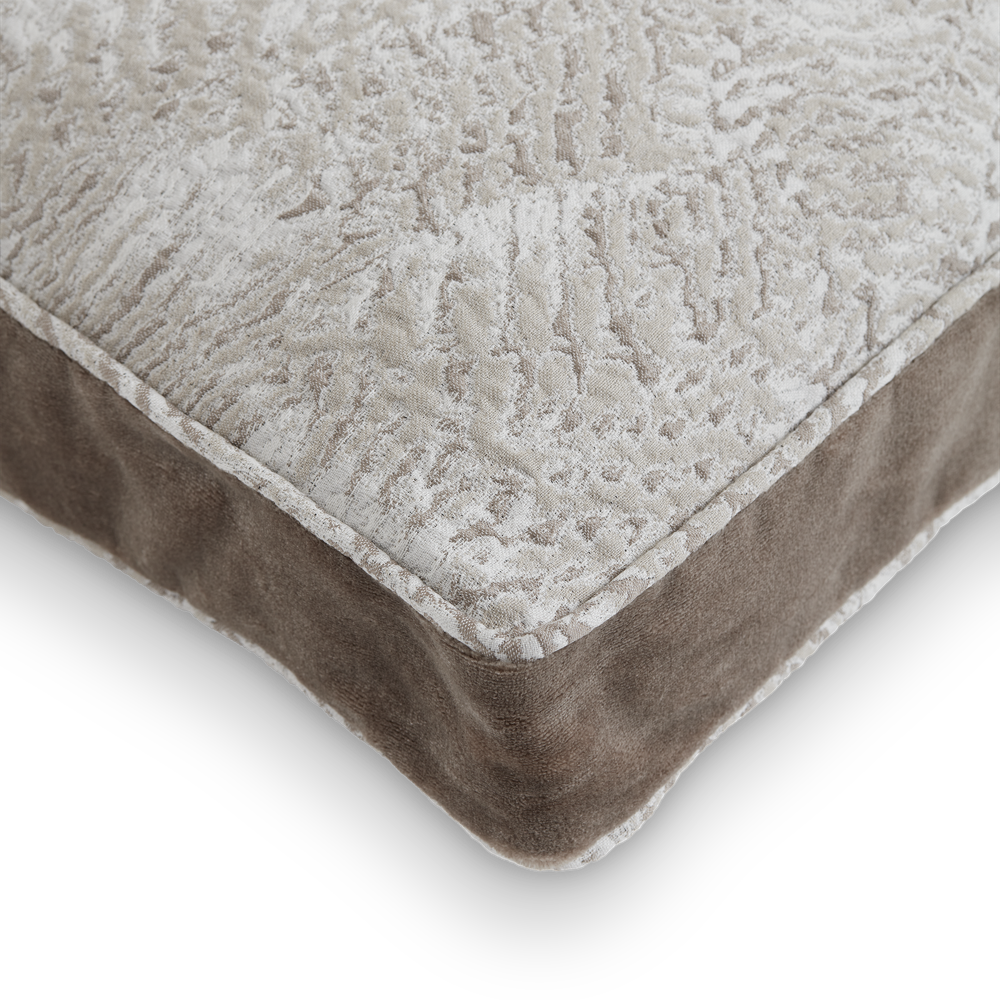 Zaki Box Cushion - Blonde, 55x55 (CC0083)