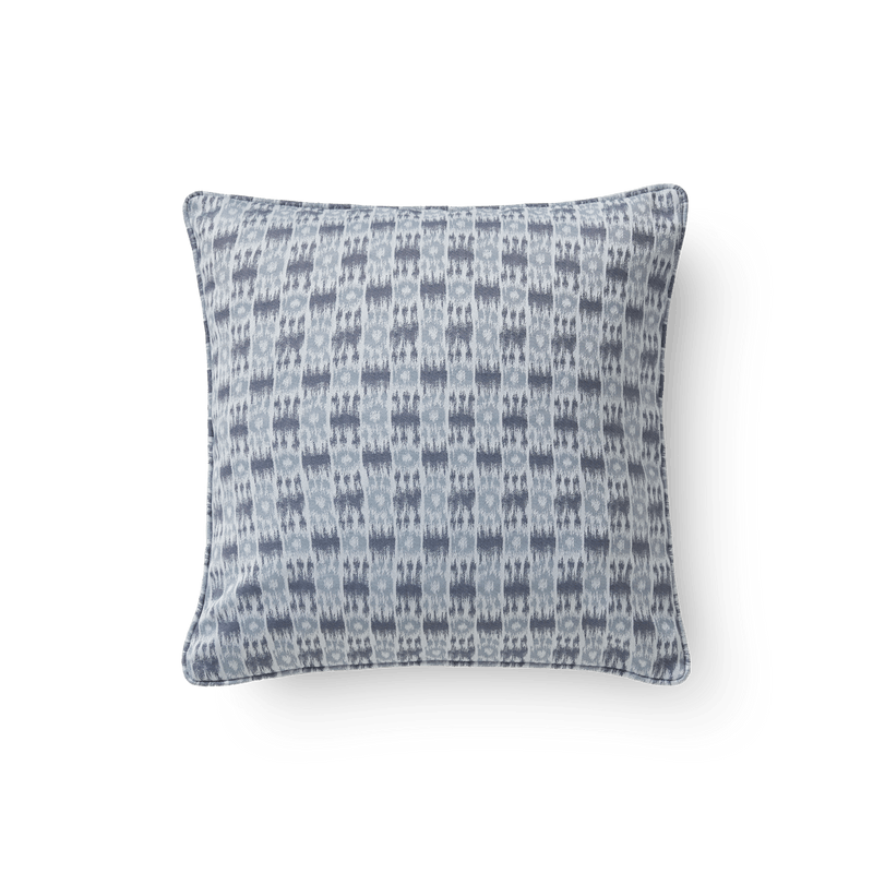 Villa D'Este Cushion Lake